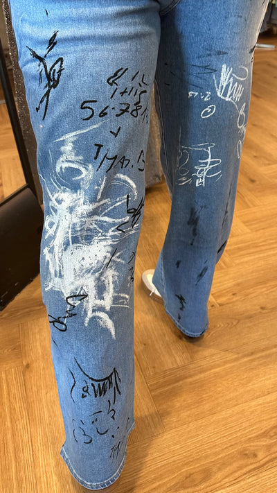 GRAFFITI JEANS MONDAY