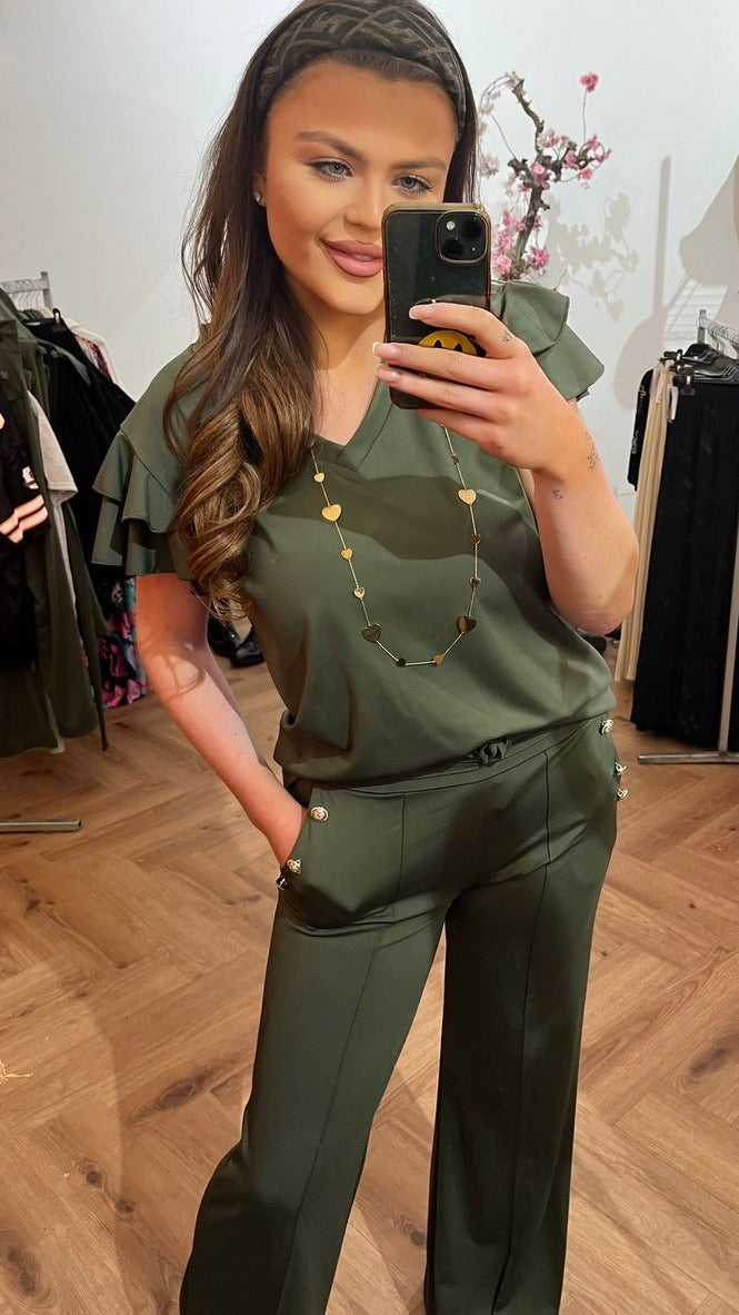 TRAVELBROEK LOIS GOLD BUTTON ARMY GREEN