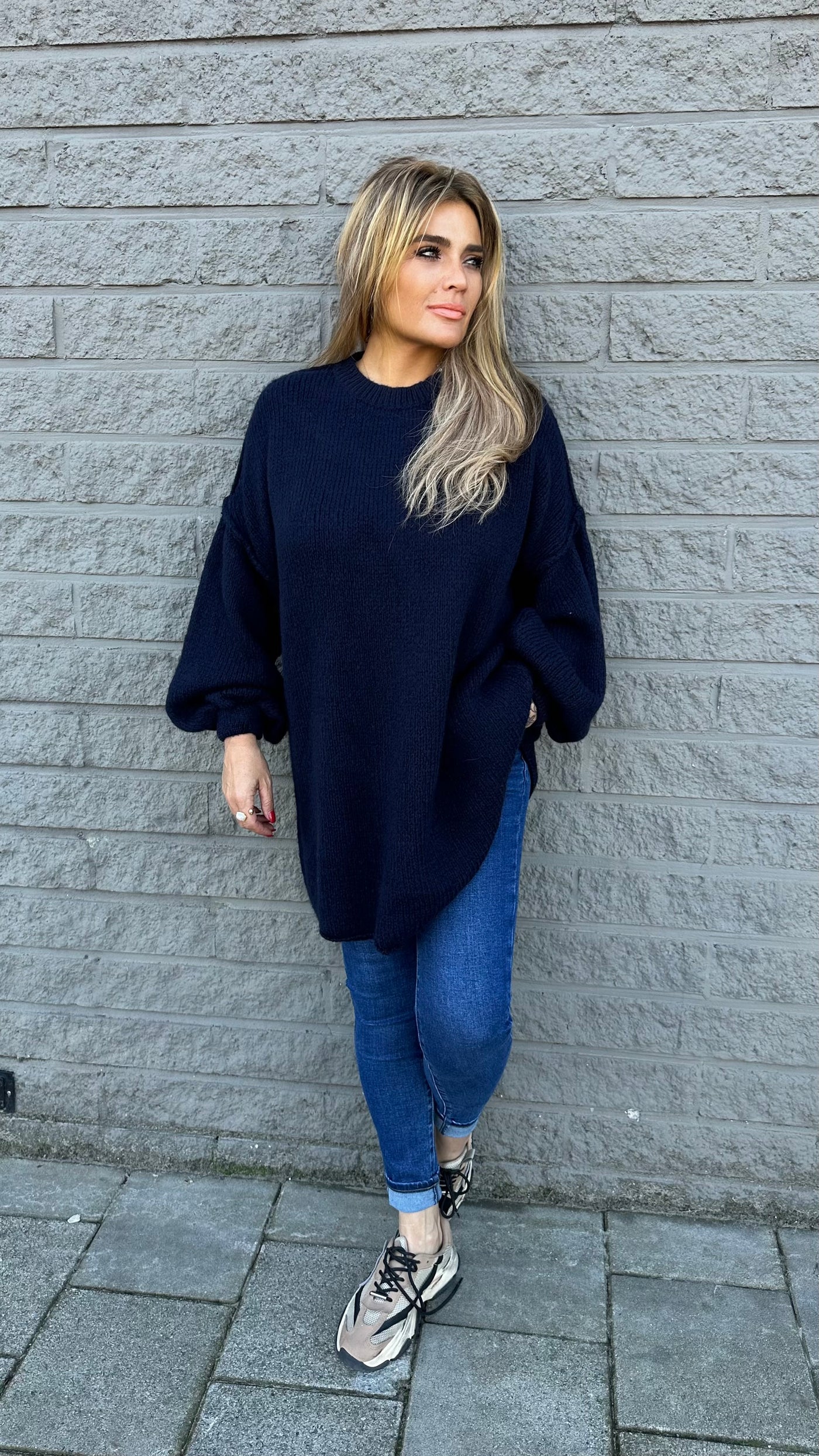 MILA SWEATER NAVY